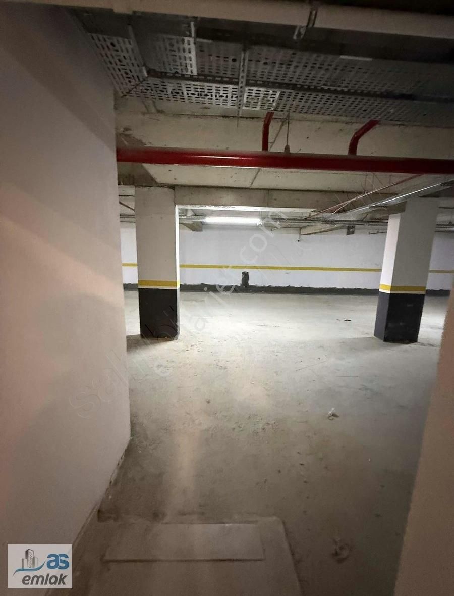 Sorgunda Oteller Bölgesinde Lüks 3+1 Arakat Daire - Görsel 14