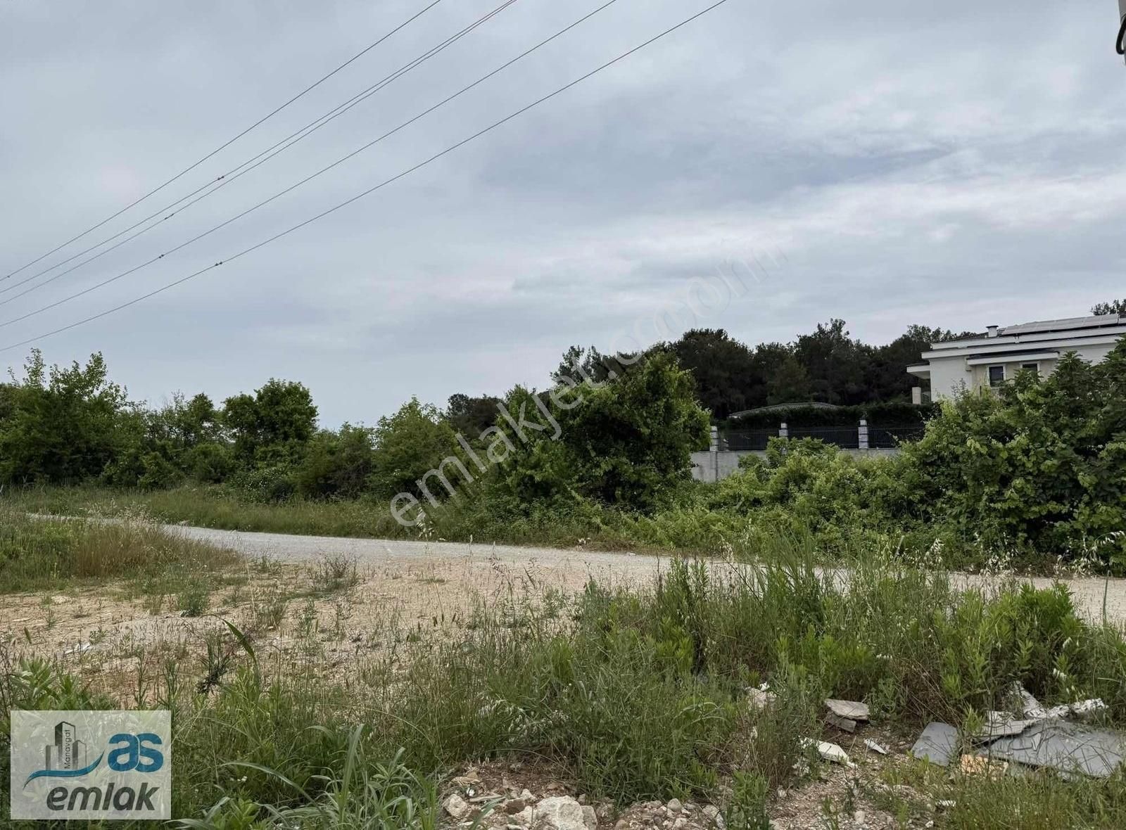 Sorgunda Köşe Başı Arsa 620m2