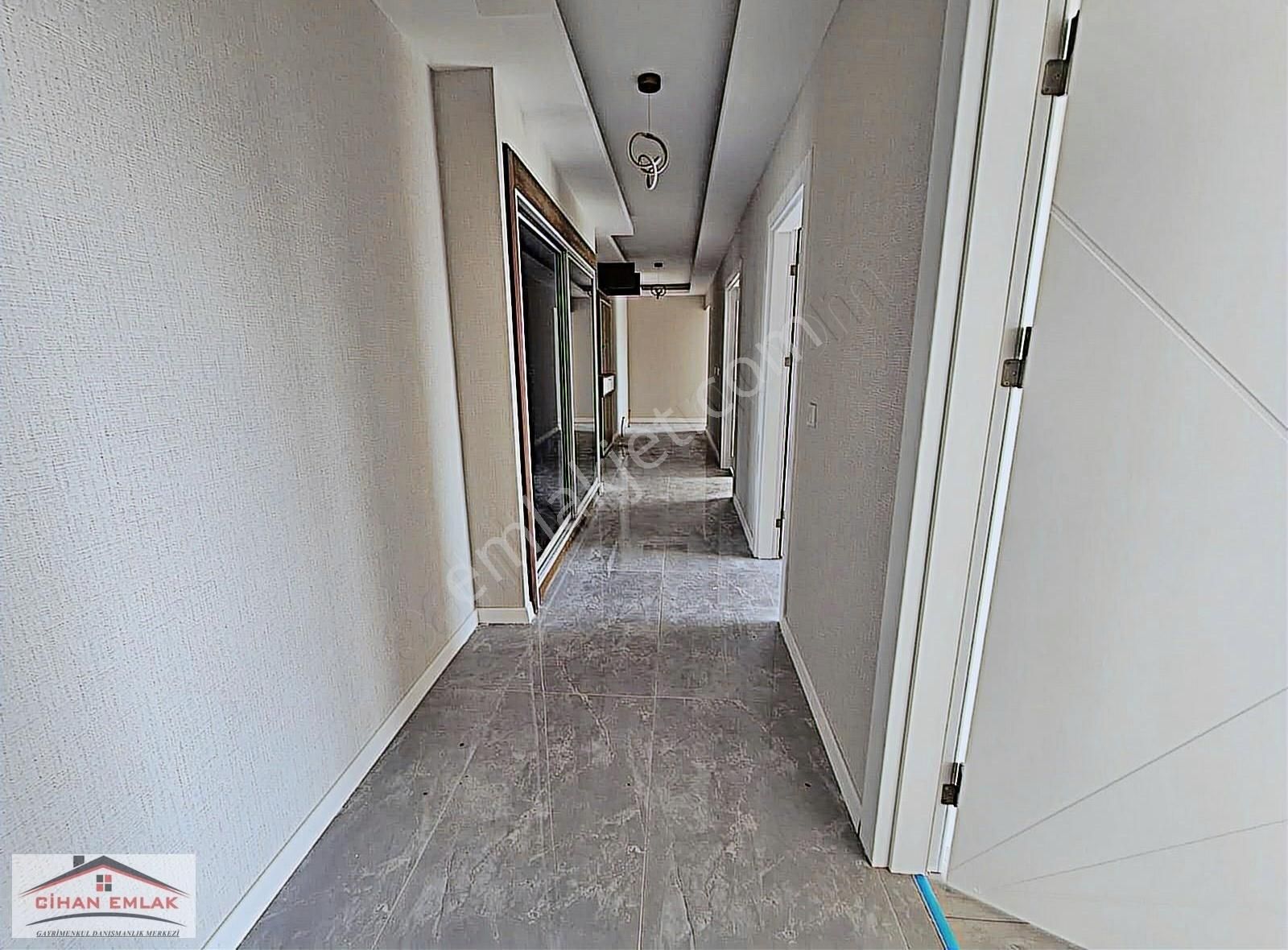 Cihandan Çiğdemtepede Ful Manzaralı Güney Katta Sıfır 3+1 Daire - Görsel 32