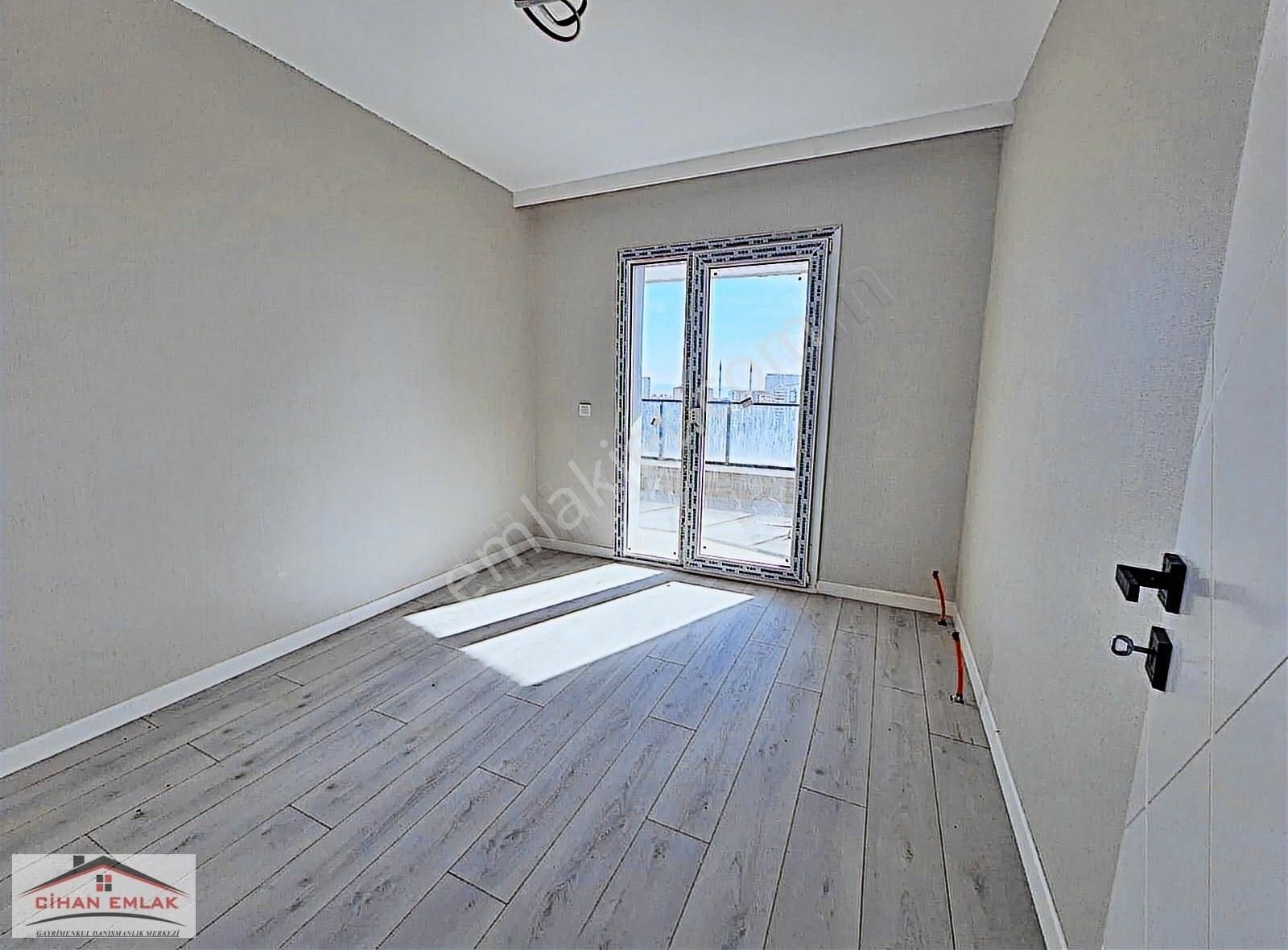Cihandan Çiğdemtepede Ful Manzaralı Güney Katta Sıfır 3+1 Daire - Görsel 5