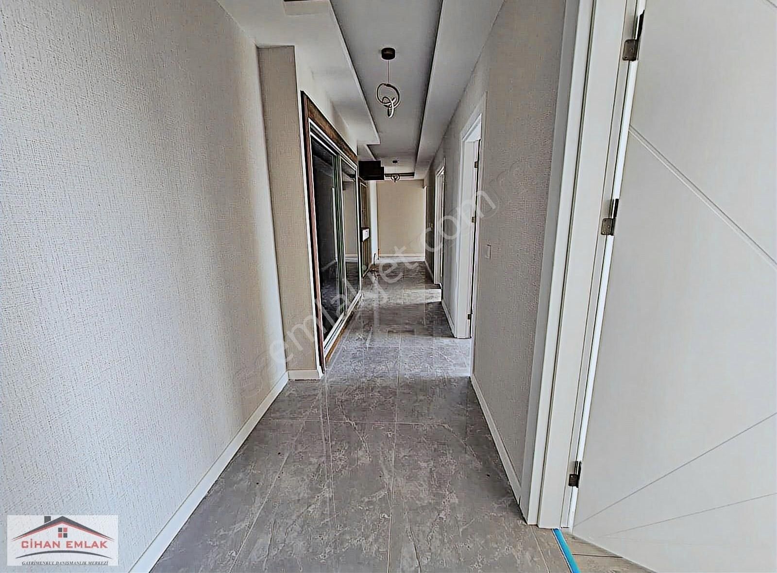 Cihandan Çiğdemtepede Ful Manzaralı Güney Katta Sıfır 3+1 Daire - Görsel 34