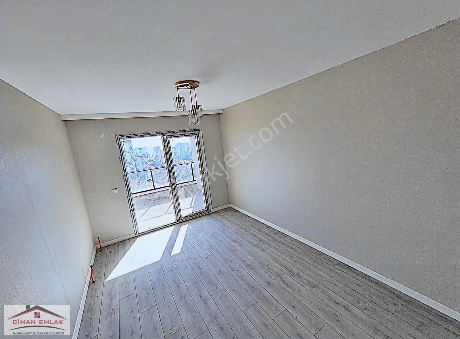 Cihandan Çiğdemtepede Ful Manzaralı Güney Katta Sıfır 3+1 Daire - Görsel 31