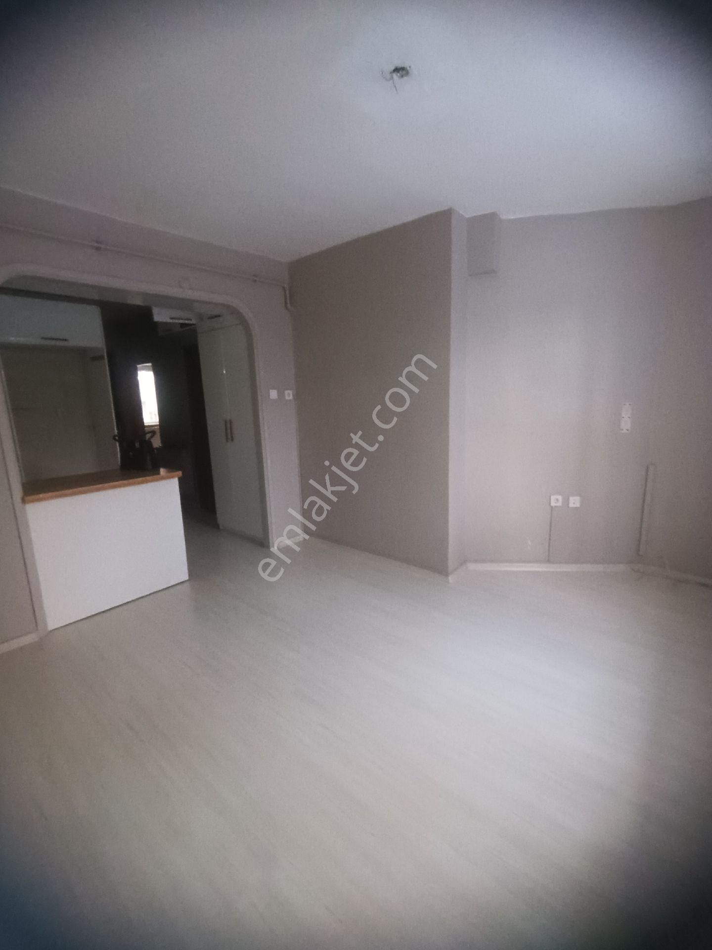 İstanbul Bahçelievler Soğanlı Da 2+1 Kiralık Daire