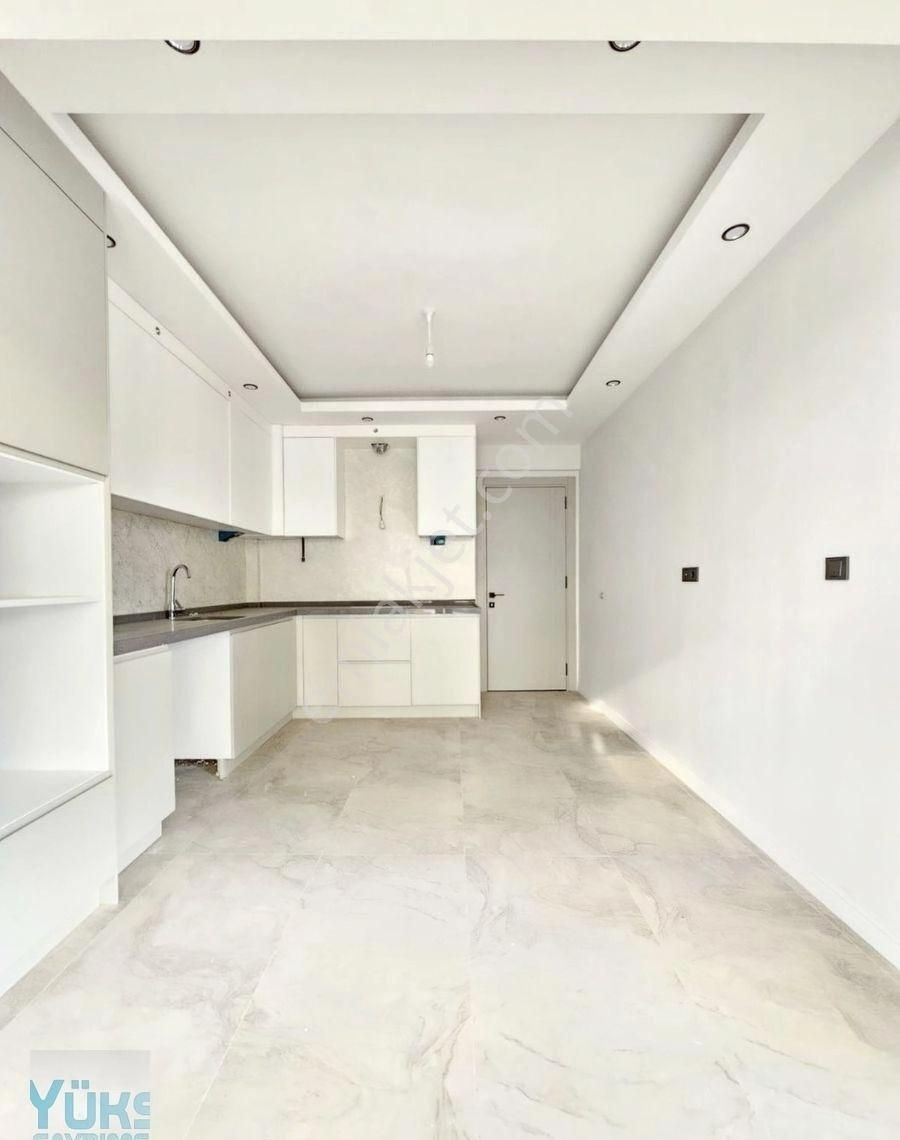 Denizli Selçukbey De 3+1 170 M2 Mükemmel Konumda Park Cepheli Satılık Son Daire