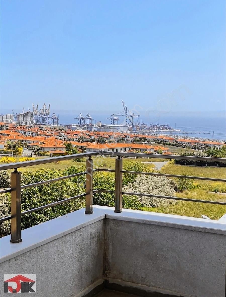 Beylikdüzü Full Deniz Manzaralı 4+2 Dublex Daire Videolu