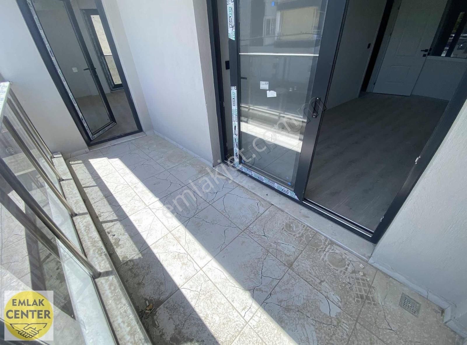 Emlak Center'dan Muradiye'de 2+1 Arakat Satılık Sıfır Daire - Görsel 8