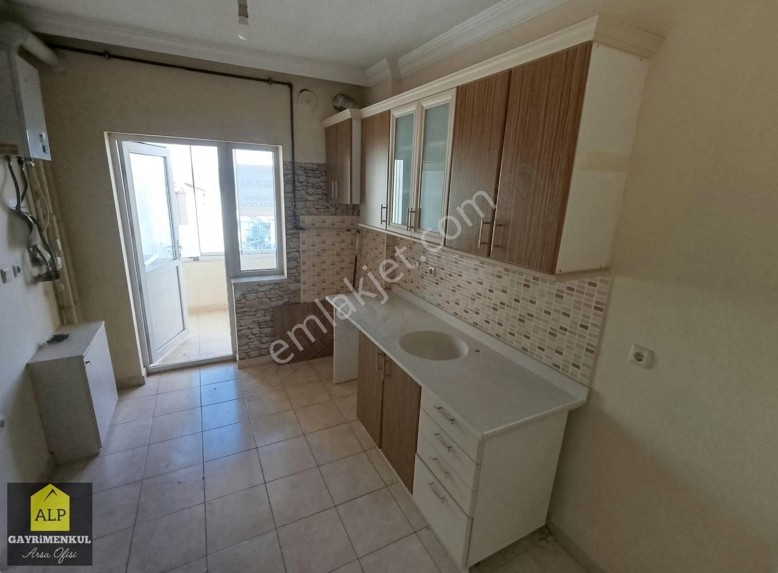 Alp Gayrimenkul'den Toki Güven Sitesinde 3+1 Kiralık Daire