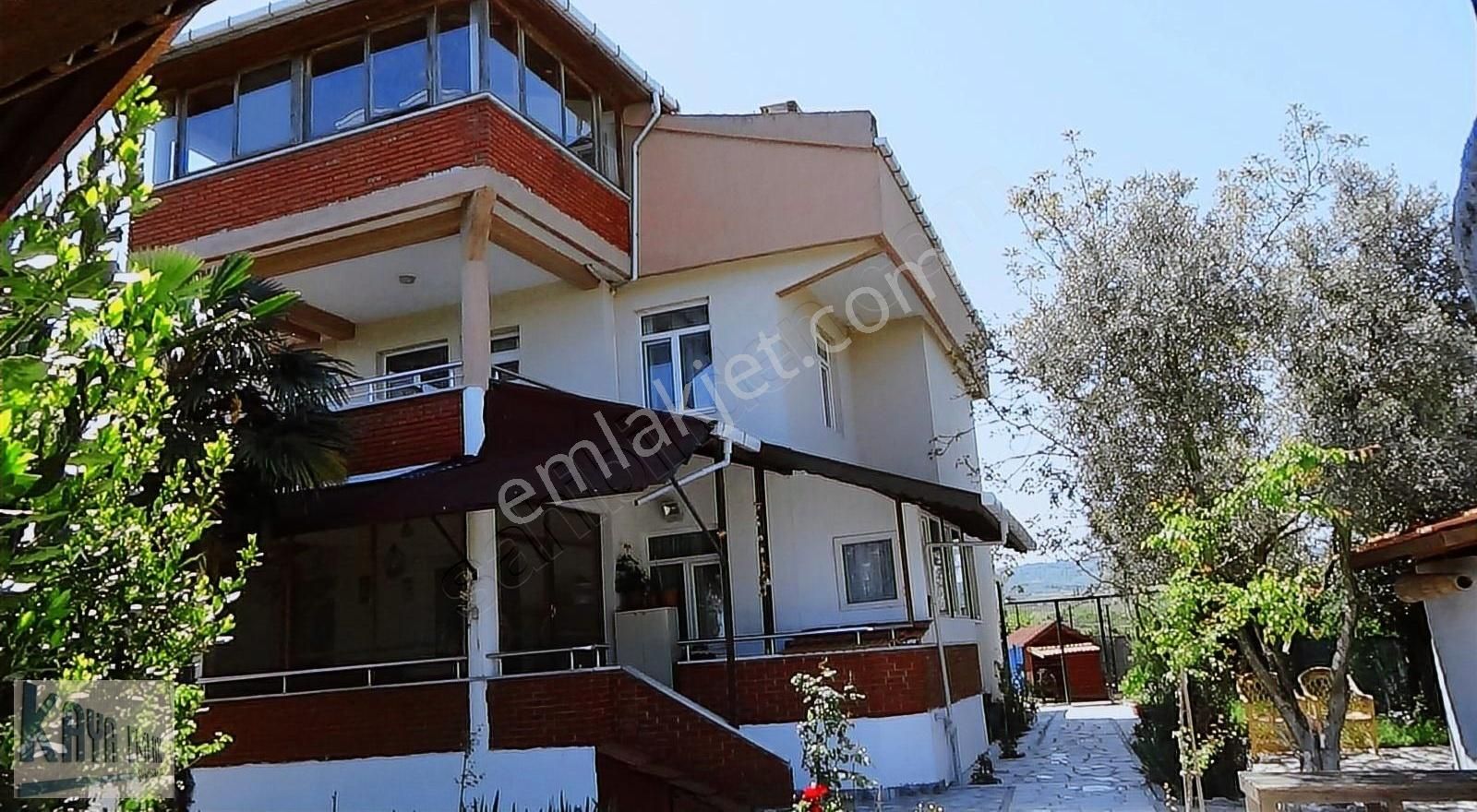 Kaya Emlaktan Triplex Villa