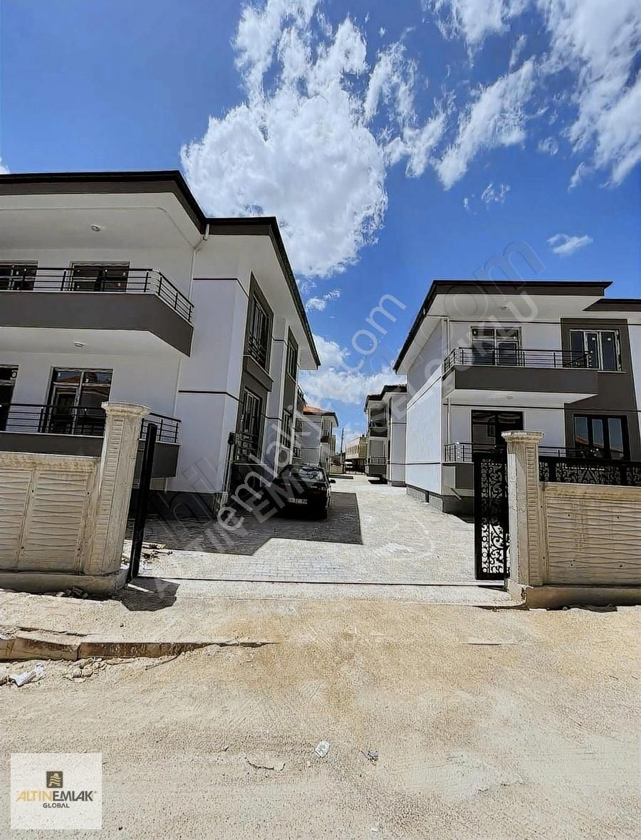 Konya Karatay Çatalhüyük Mah De Sıfır 3+1 Geniş Daire