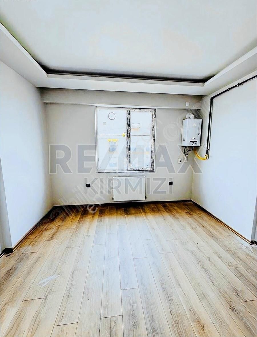 Re/max Kırmızı'dan Erzurum Dadaşkent'te Satılık 1+1 Daire