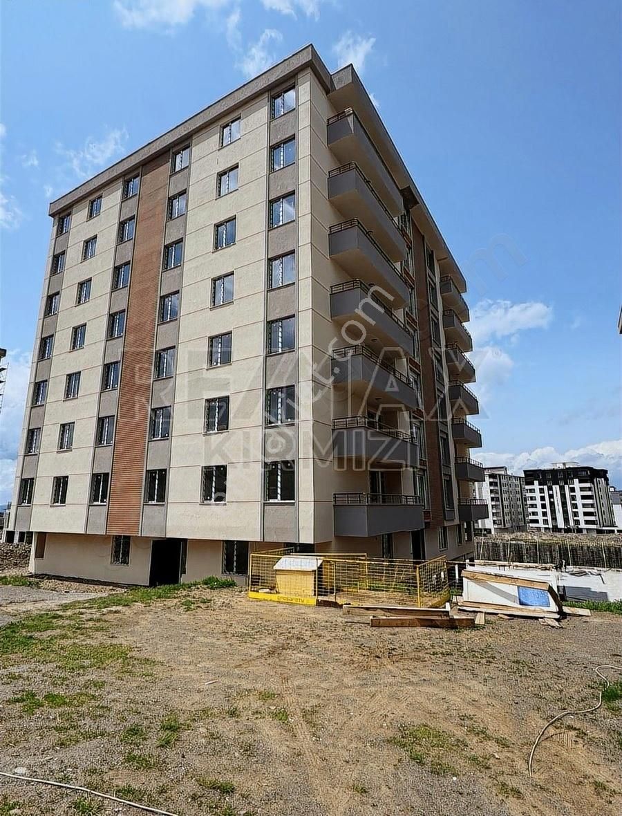 Re/max Kırmızı'dan Erzurum Yıldızkent'te Satılık 2+1 Daıre