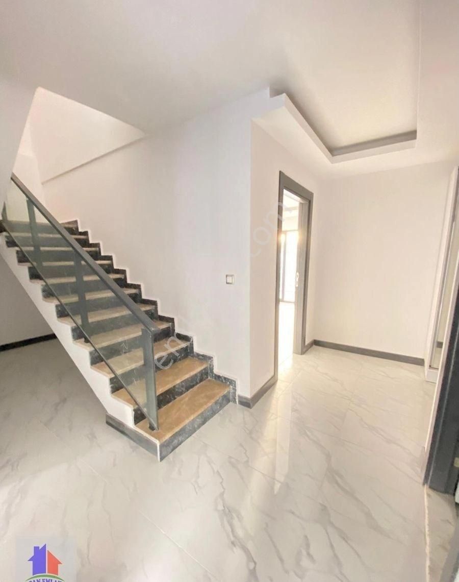 Mudanya Burgaz Mah.de Satılık Dubleks Daire 5+1 Konforlu Lüks Site İçi Deniz Görür 5 Yıllık 4. Kat - Görsel 28