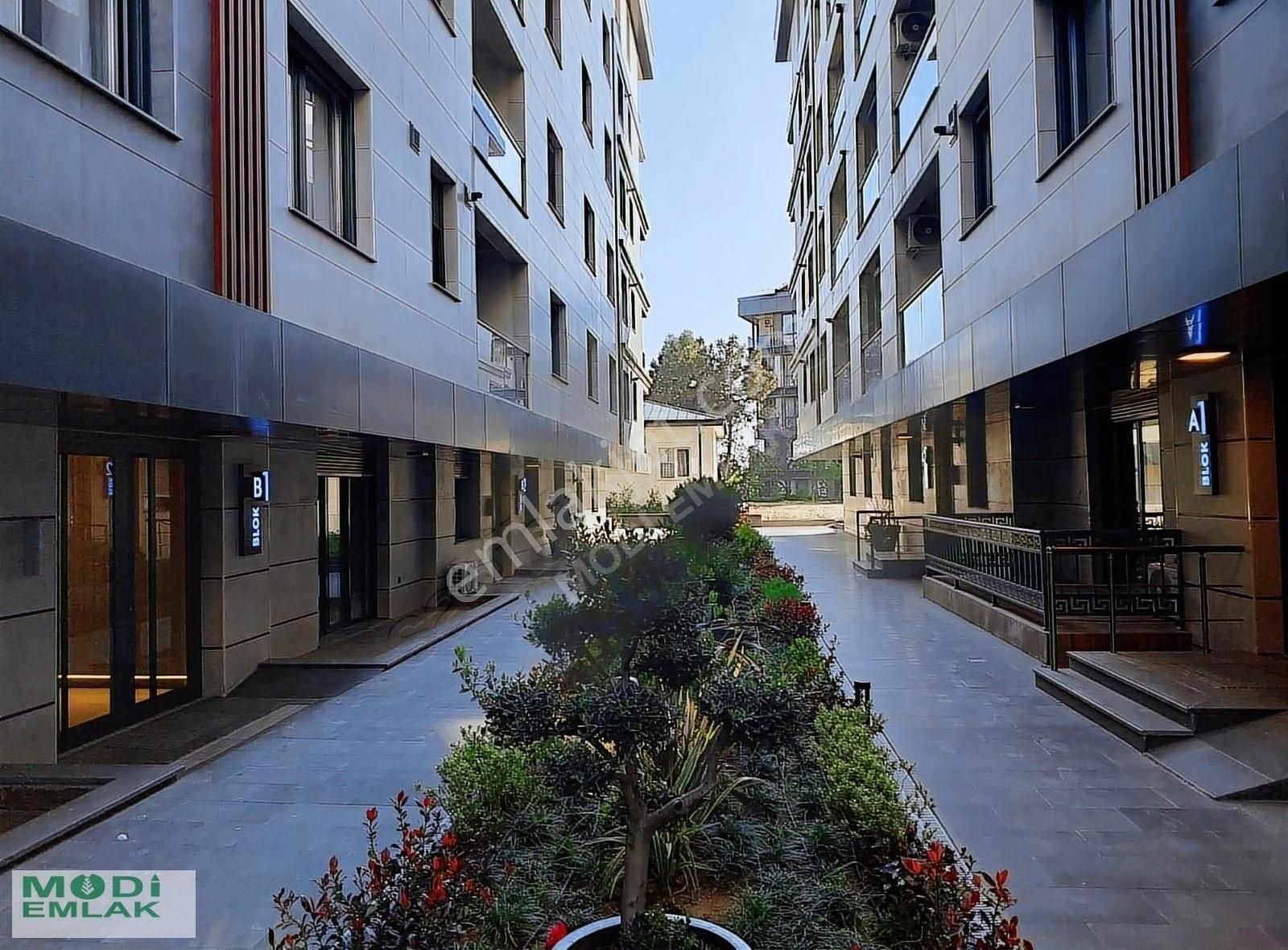 Koşu Park Evleri Sitesinde Sıfır Satılık 3+1 Asansörlü Daire