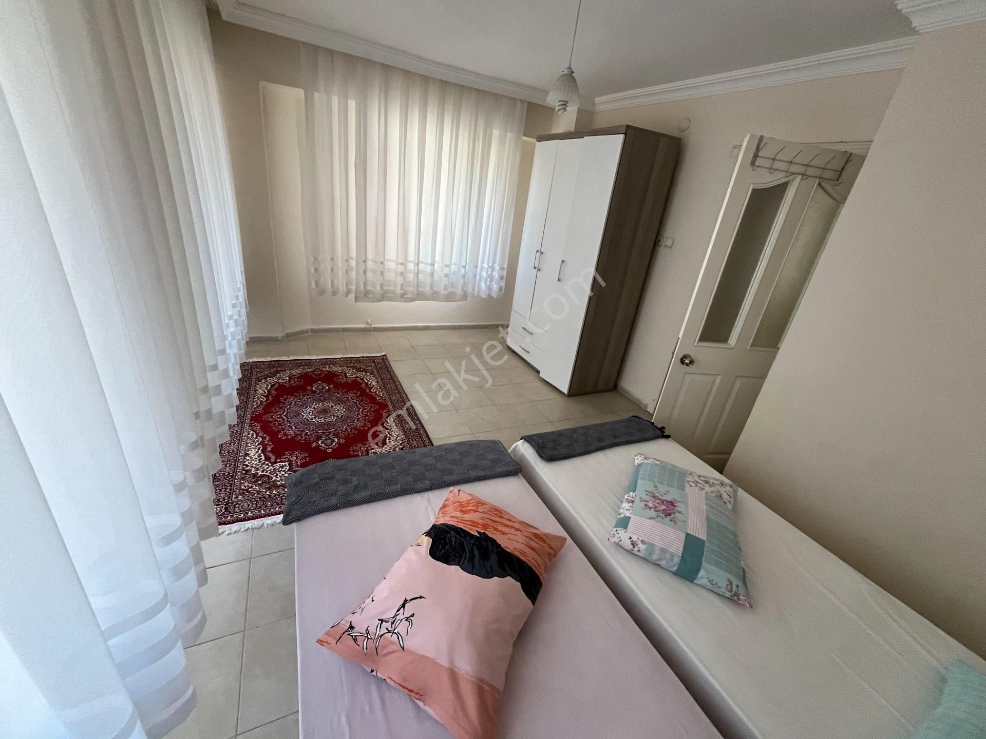 Akçay Da Denize Kordona Yakın Eşyalı Kiralık Müstakil Bahceli Trıblexs