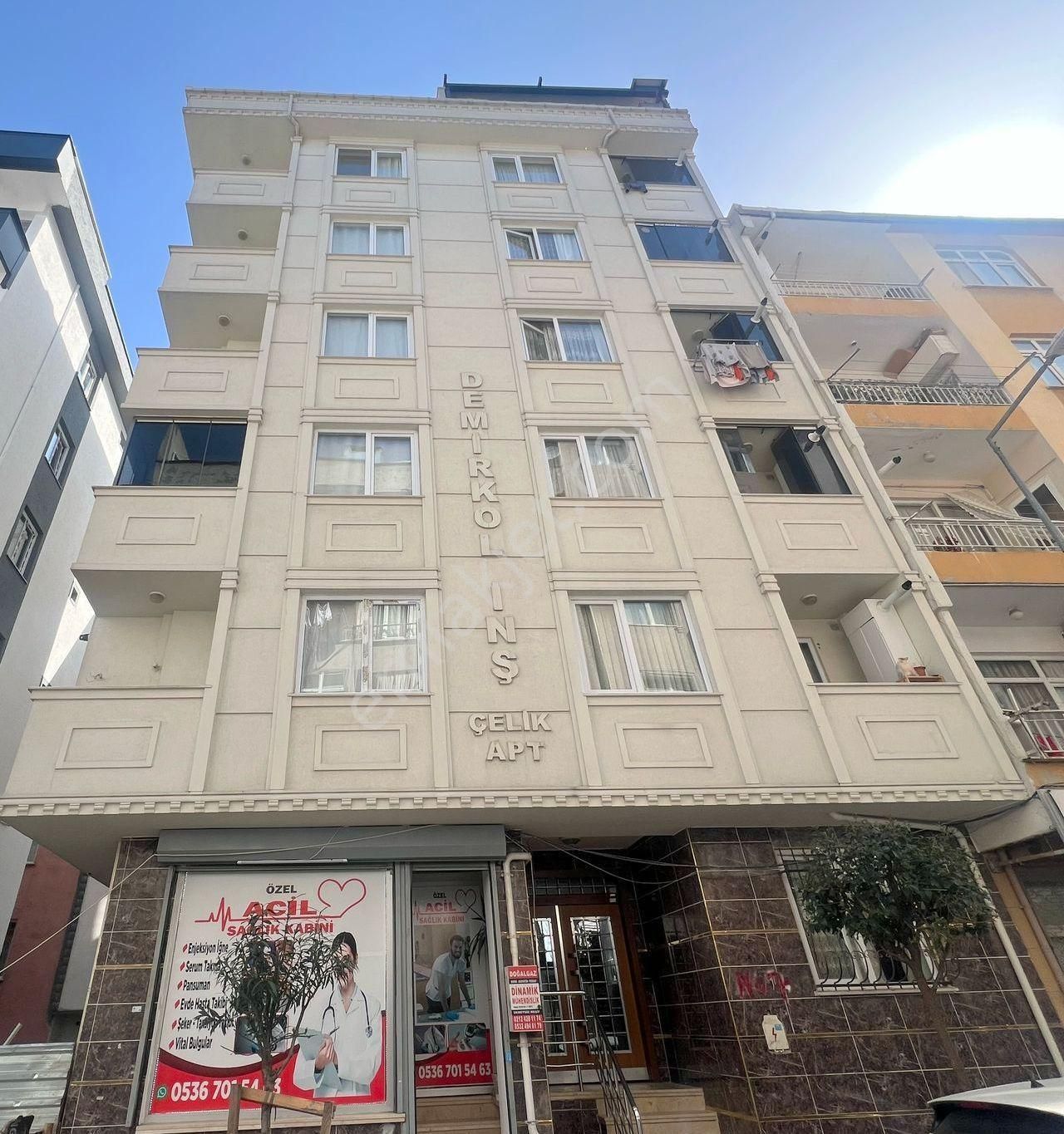 Yıldız Dan Hürriyette Mahmutbey Caddesi Yakını Kredil İskanlı 2+1 Ara Kat Daire