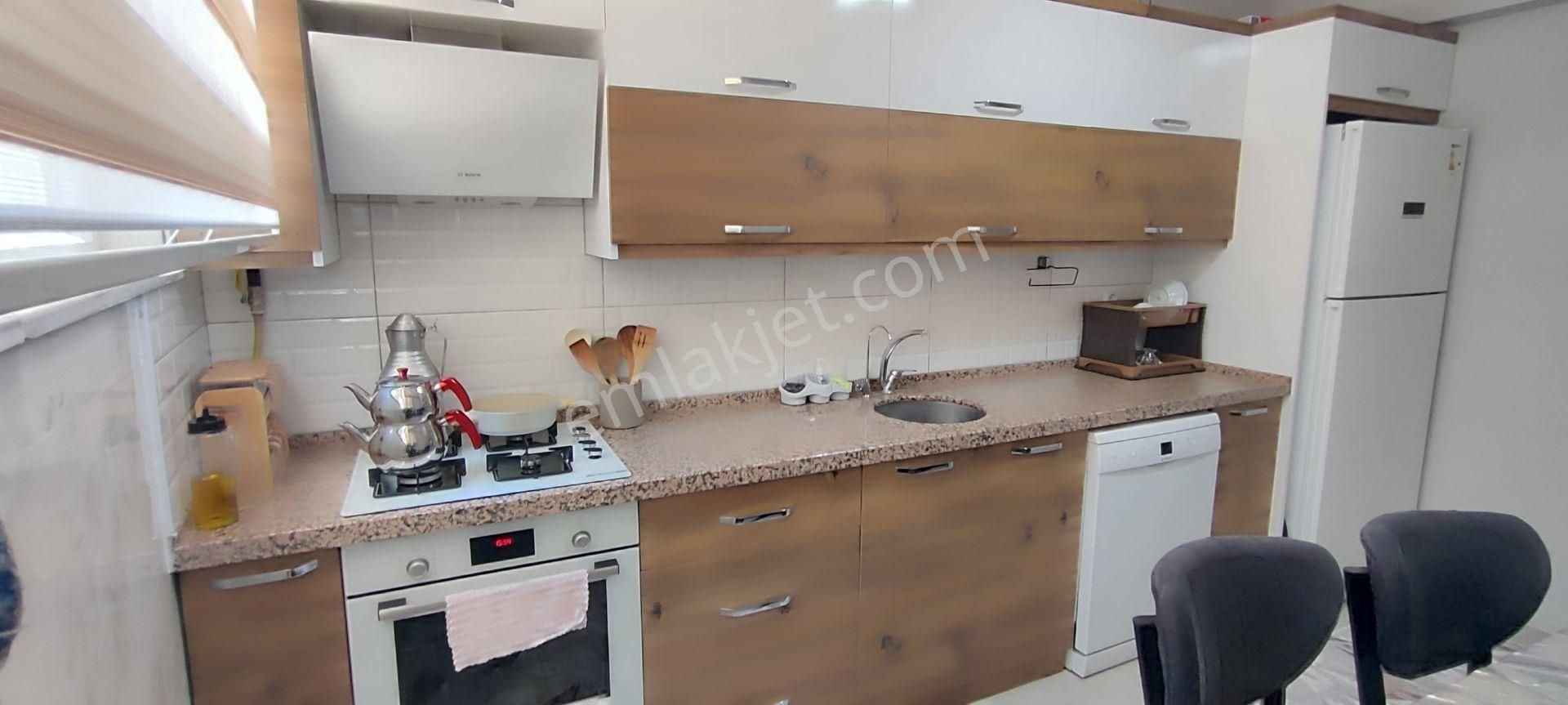 Altın Emlaktan Satılık 4+1 Daire