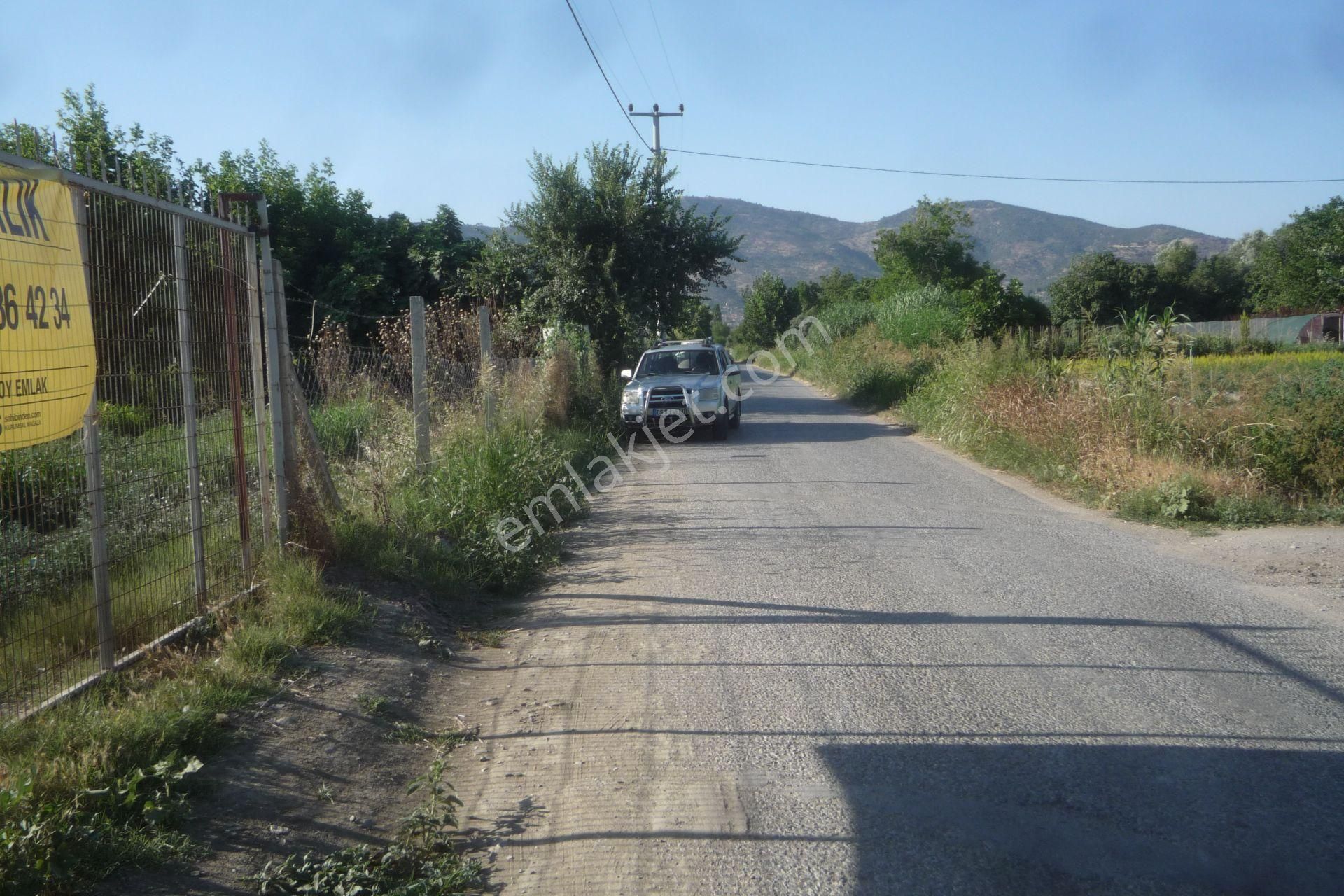 İzmir Torbalı Gold Emlaktan Bayındırda Satılık Kıymetli Tarla - Görsel 6