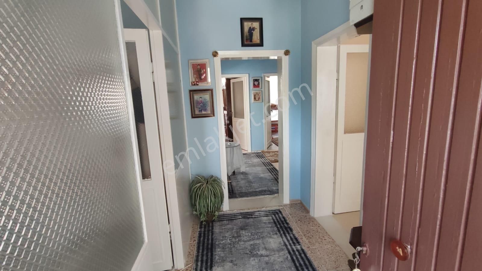 İnciraltı'nda 300 M2 Satılık Müstakil Ev - Görsel 11