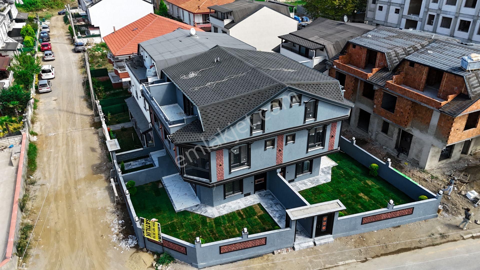 🚪🌞 Kapını Aç, Tatil Başlasın! Kocaali’de Yazlık Cenneti! 🏡🎉