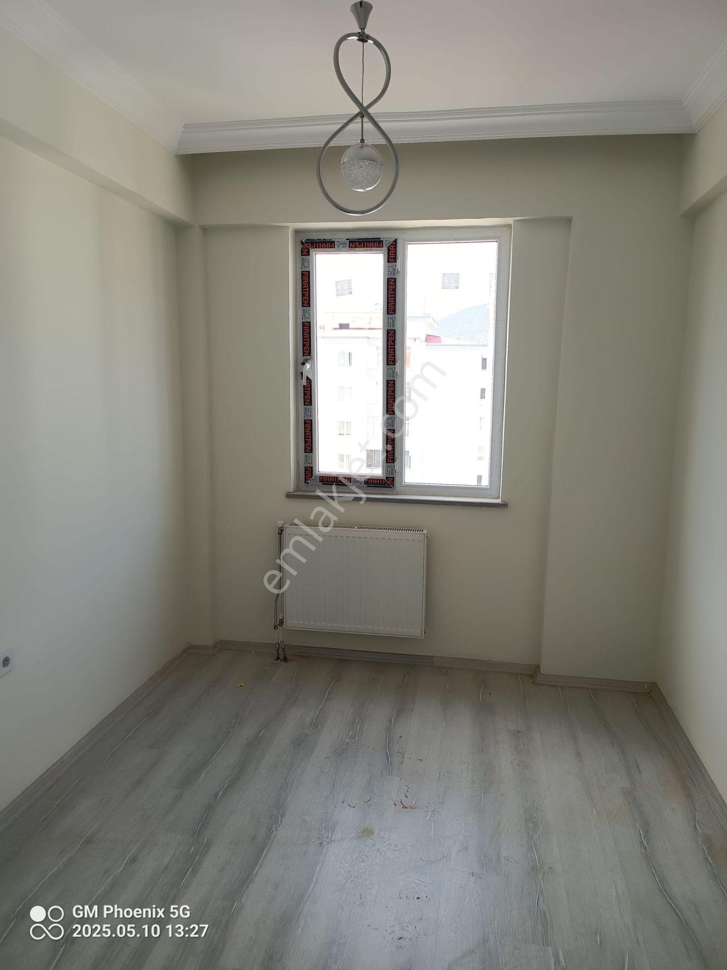 Tekerek Mahallesinde Kiralık 3+1 Daire - Görsel 10