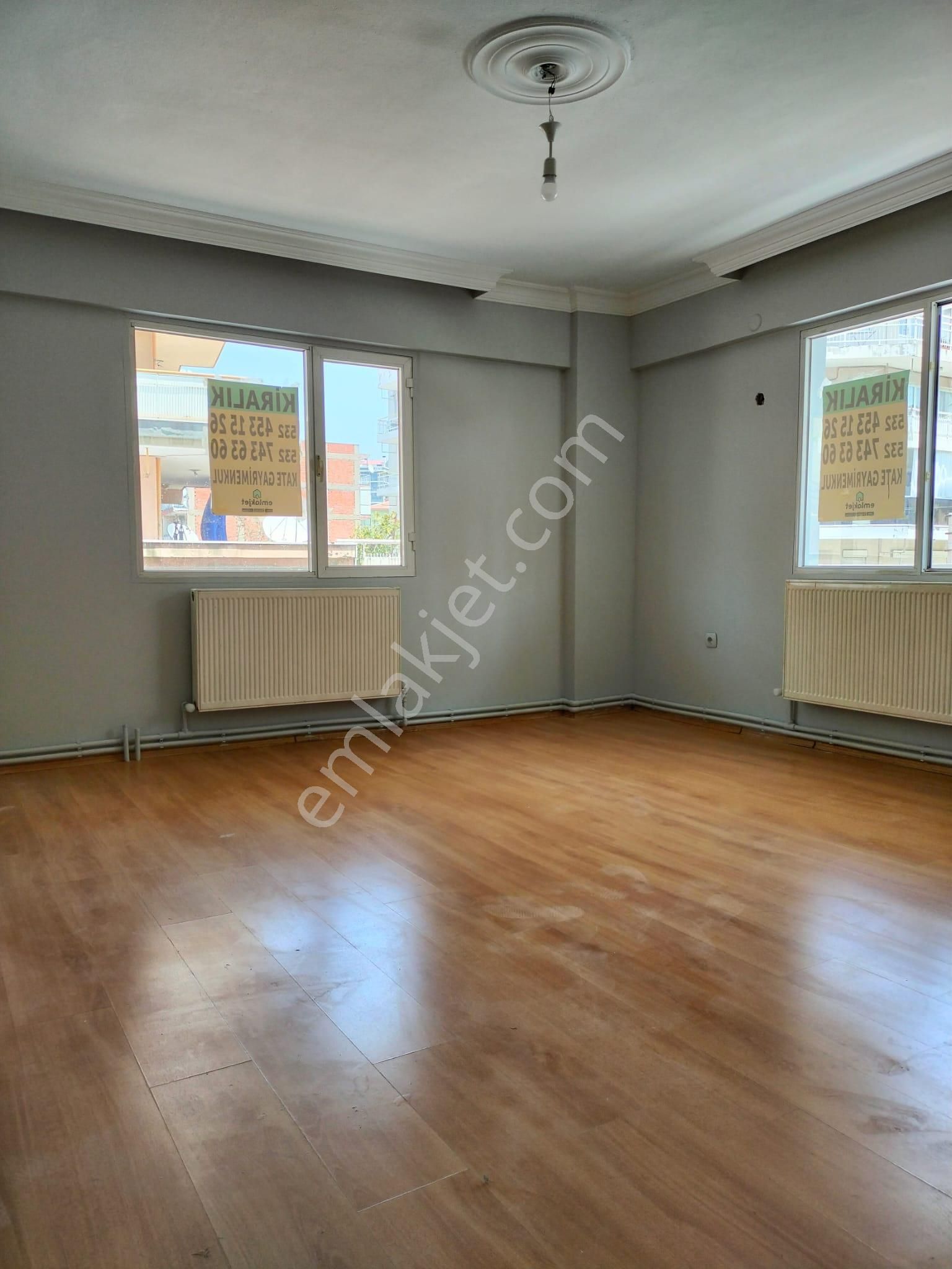 Kate Gayrimenkulden Karşıyaka Dedebaşında 2+1 Daire Kiralıktır.