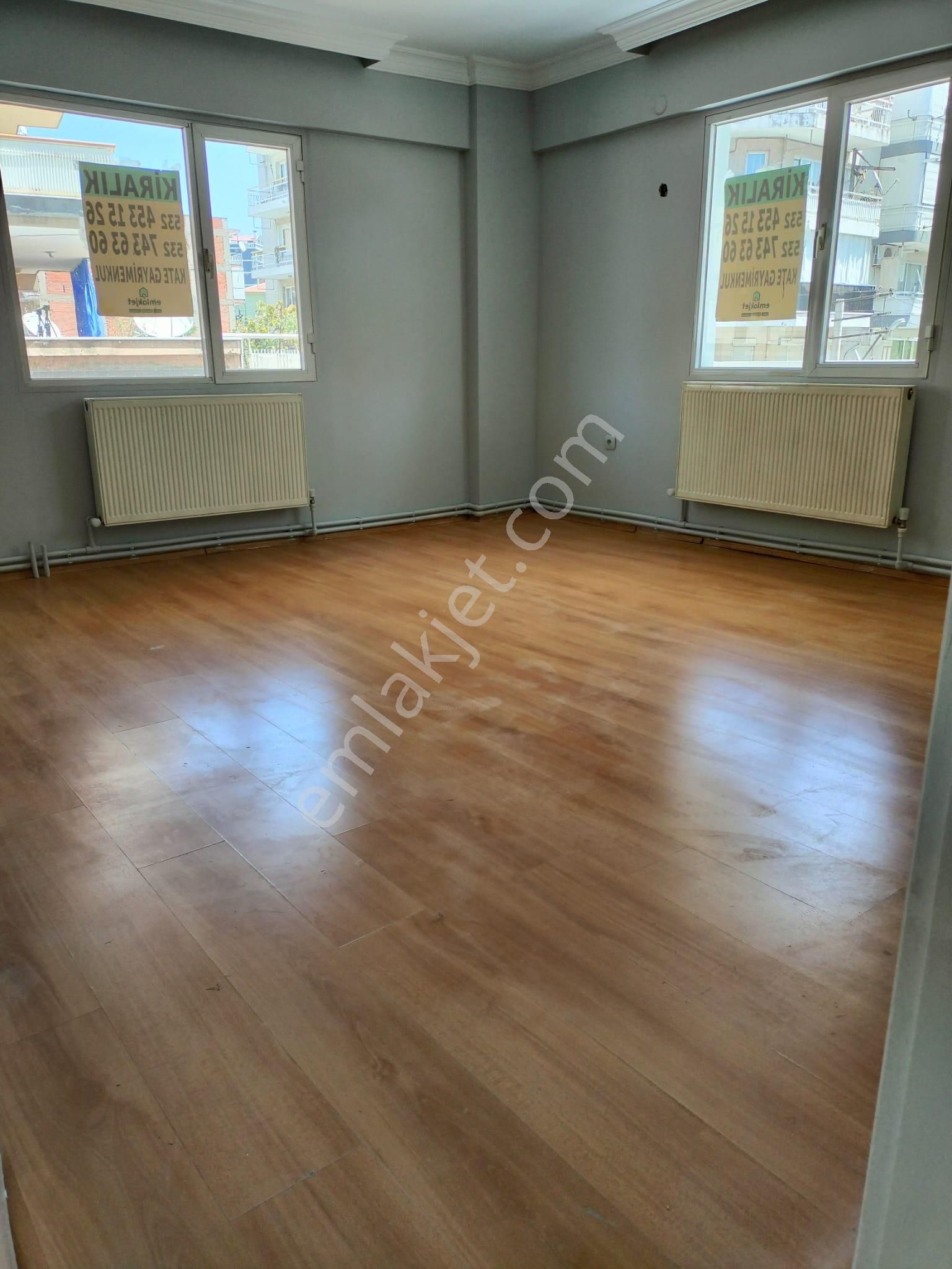 Kate Gayrimenkulden Karşıyaka Dedebaşında 2+1 Daire Kiralıktır.
