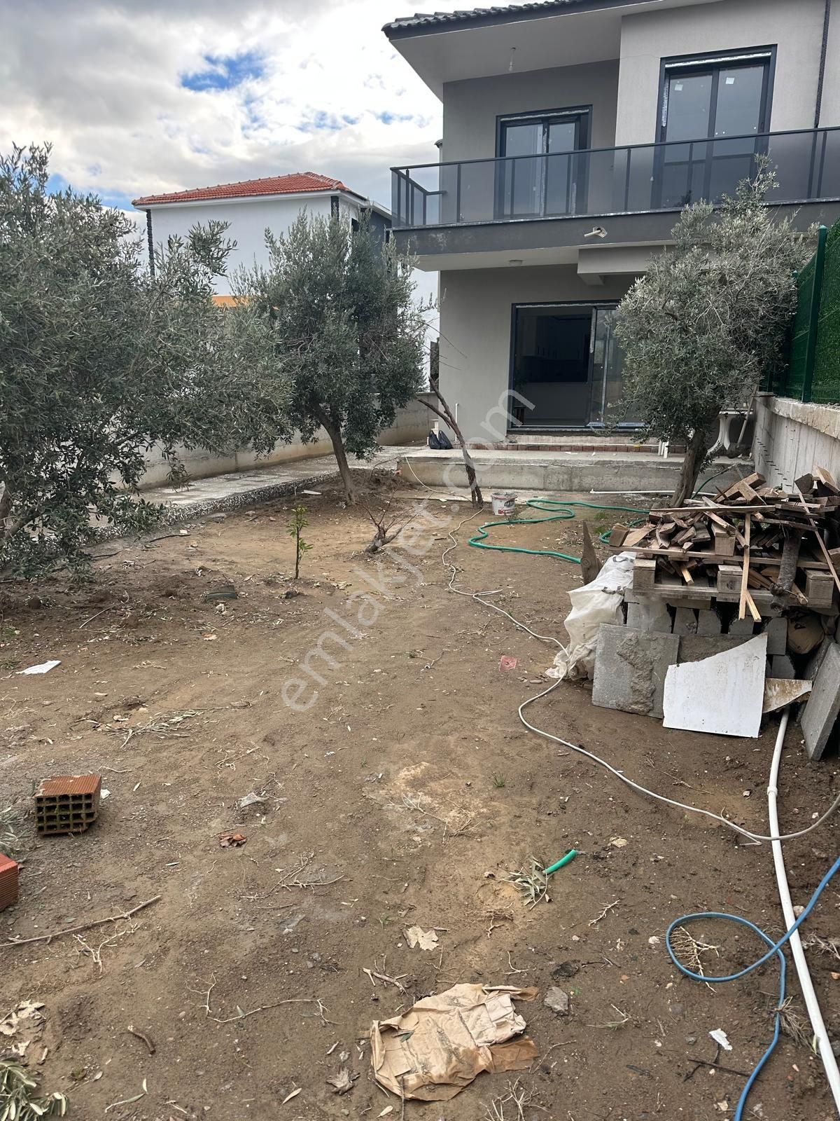 Emiralem De Satılık Villa - Görsel 11