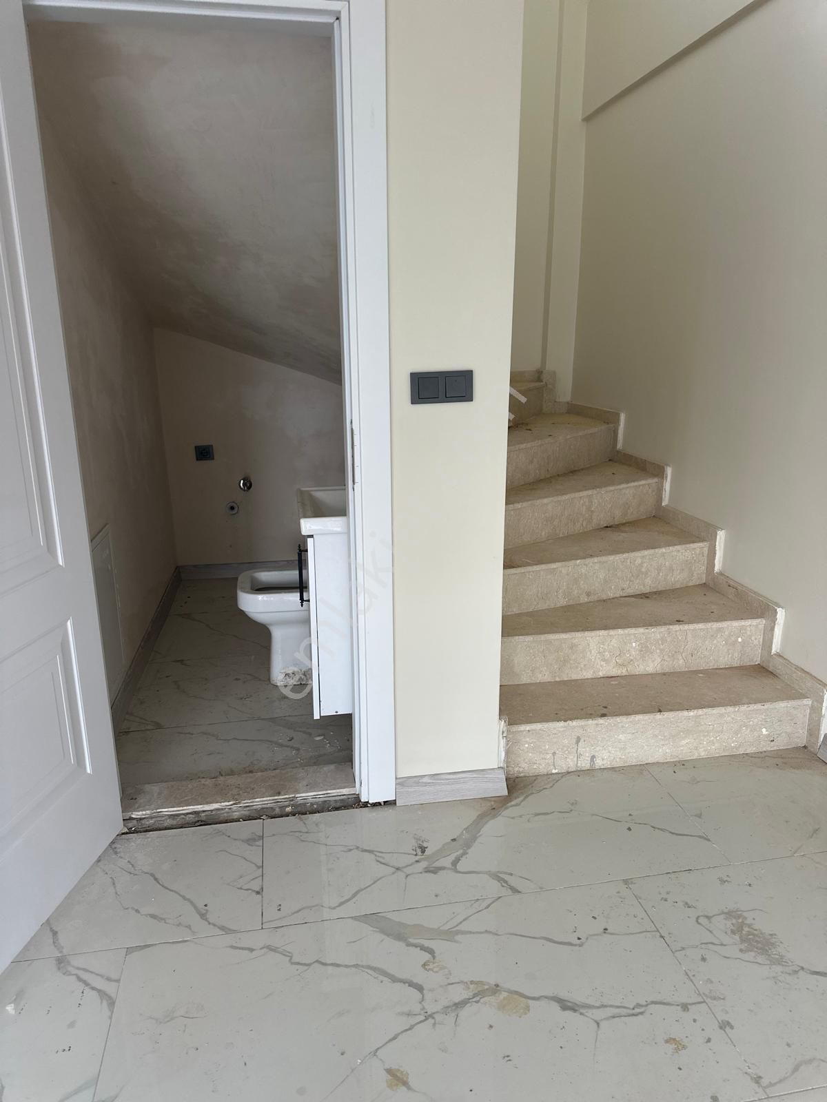 Emiralem De Satılık Villa - Görsel 20