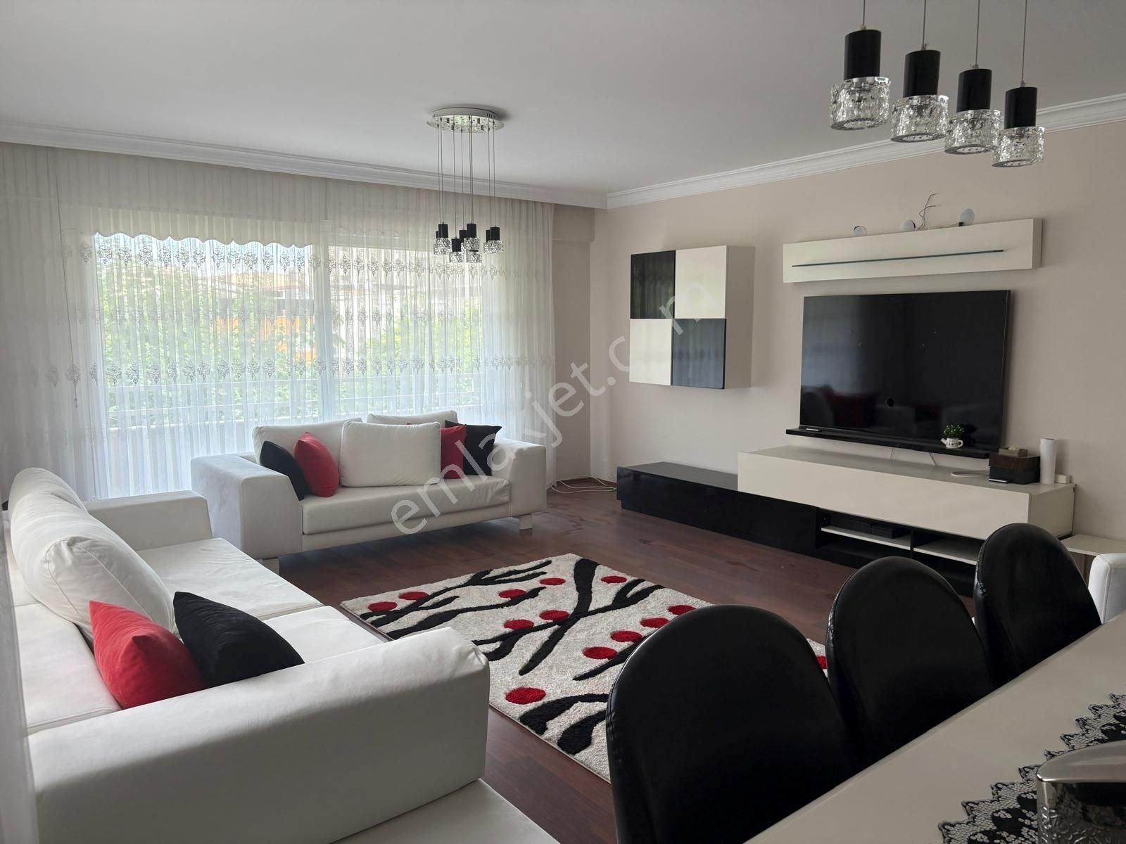 Bayraklı Mansuroğlu Mah. 180m2 Satılık 3+1