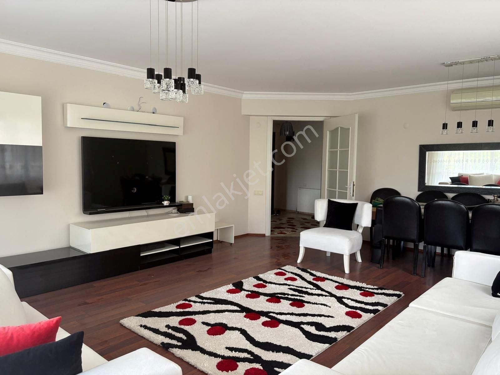 Bayraklı Mansuroğlu Mah. 180m2 Satılık 3+1