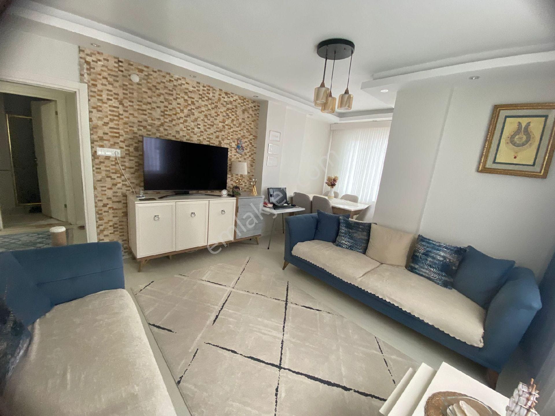 Bağcılar Yenimahallede Site İçinde Kiralık Lüx Yeni Daire