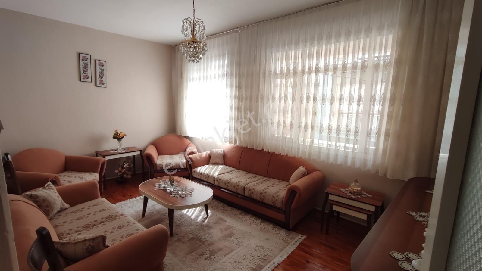 Ata Cd Duru Park Yakını 120m2 3+1 Arakat Daire