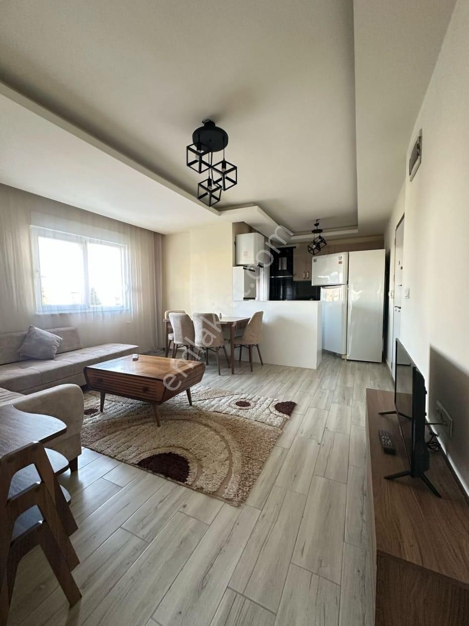 Artı Emlak'tan Havuzlu Otoparklı Eşyalı Daire