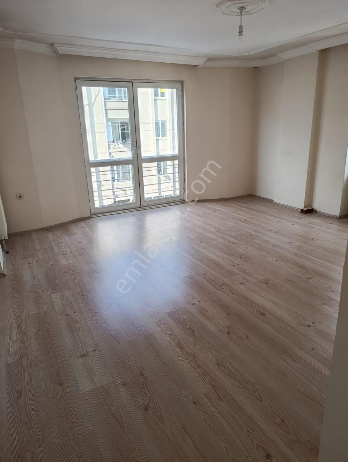 Bahçelievlerde Sahibinden Kiralık Ara Kat Daire