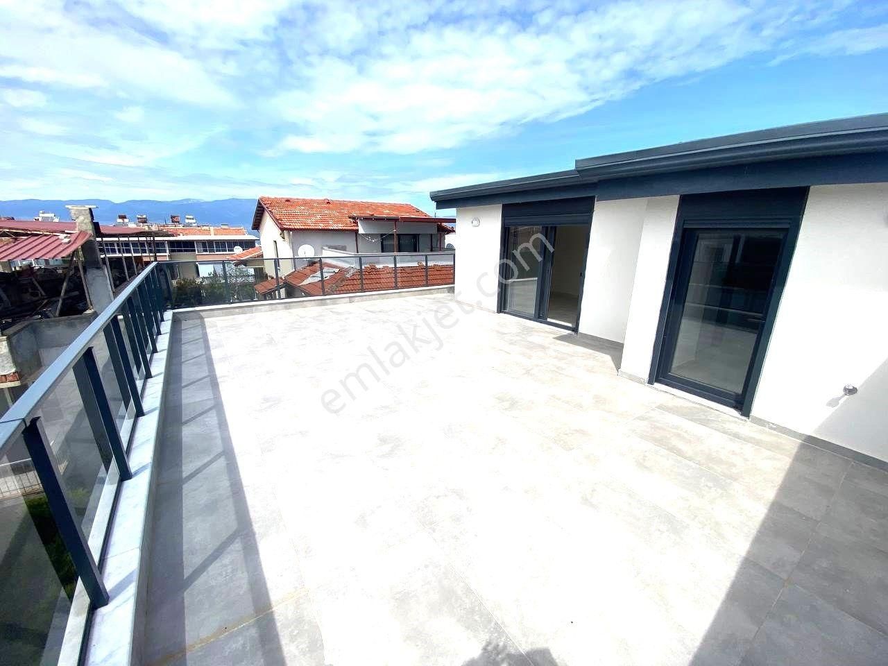 🔺🔺aktiften Burhaniye İskele Mahallesin'de Denize 150m Satılık 3+1 Dublex Daire 🔺🔺