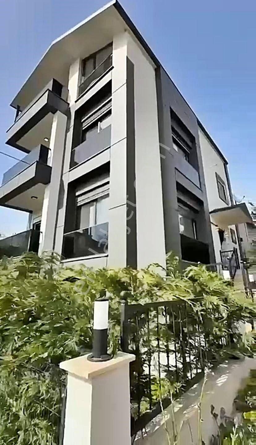 Cadde34 Yapı'dan Büyükçekmece Güzelce'de Full Deniz Manzaralı Sıfır Müstakil Lüks Villa