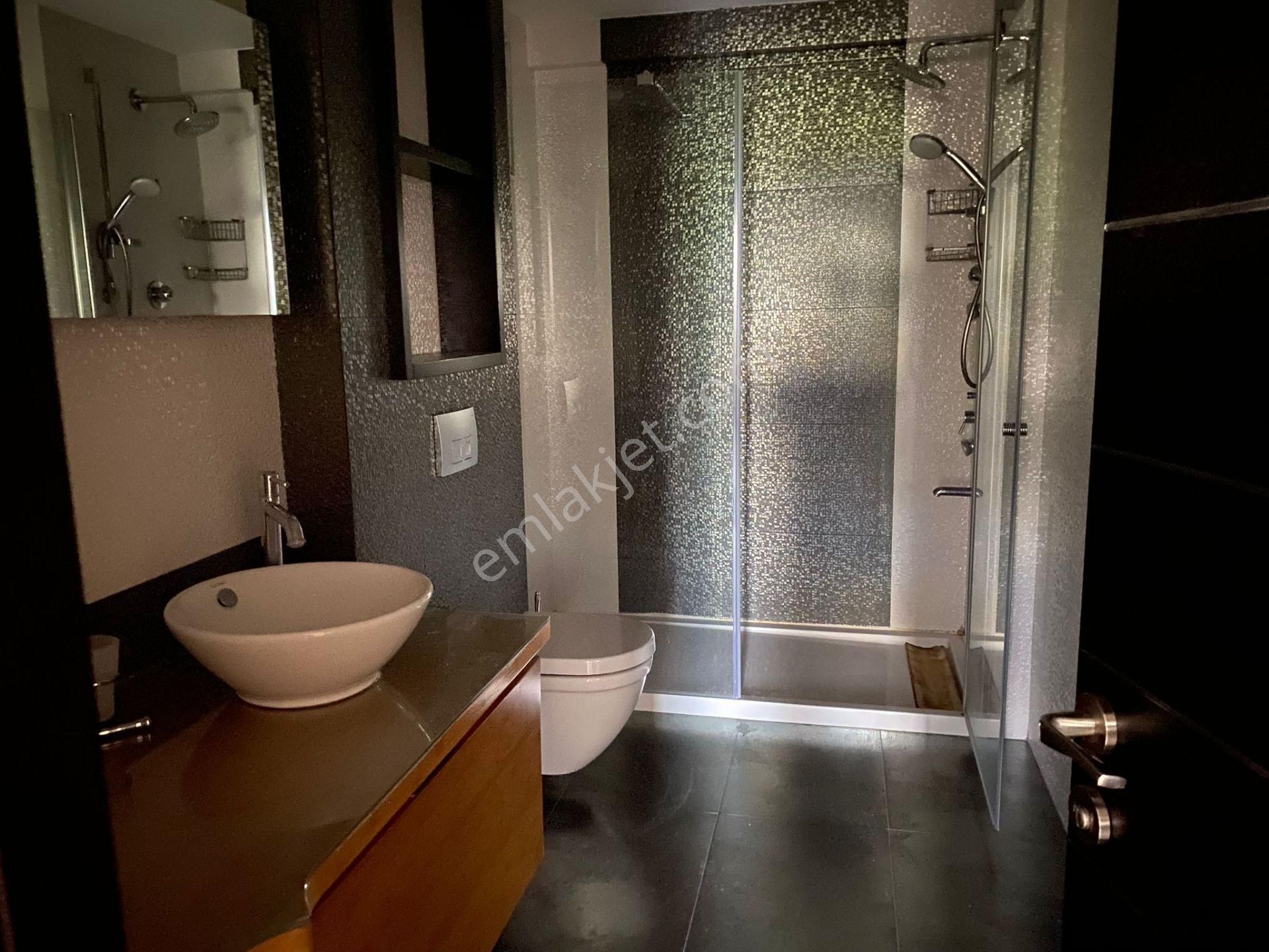 Hatayda 3+1 Doğalgazlı Ferah Cadde Üstü