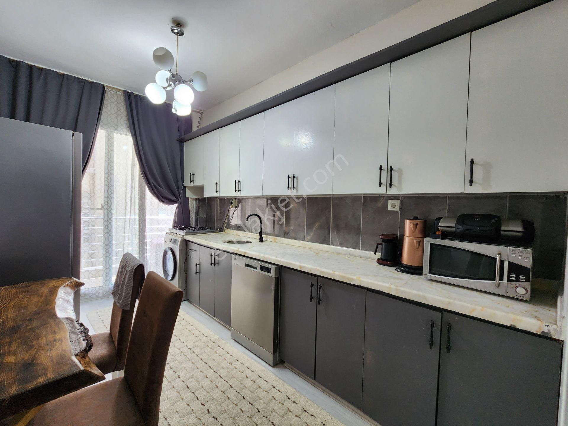 Karınca'dan Palmiye Mh Deniz Manzaralı Ara Kat 3+1 Satılık! - Görsel 2