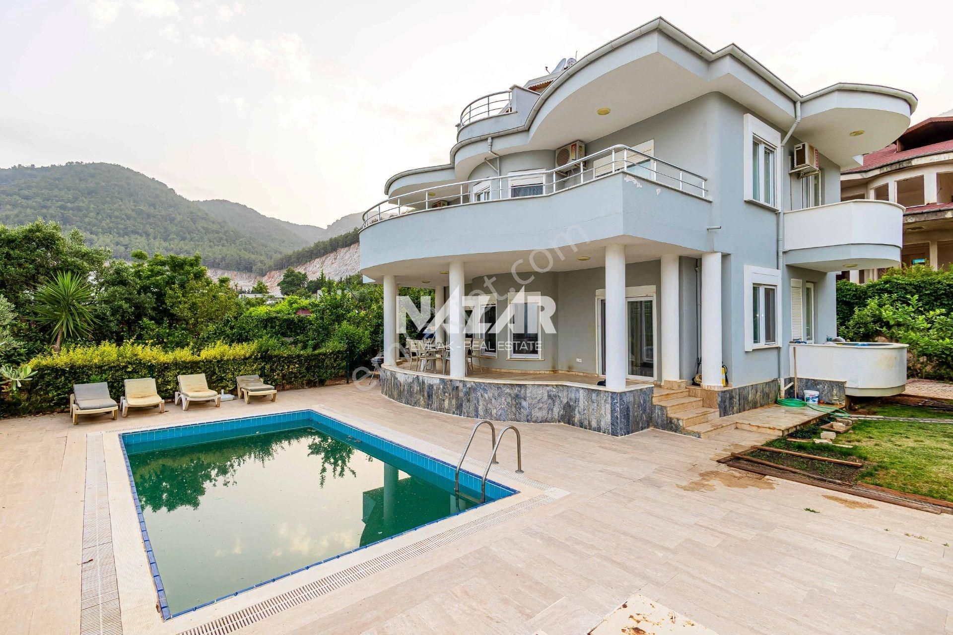 Alanya Oba’da Satılık Manzaralı 5+1 Müstakil Villa - Görsel 7