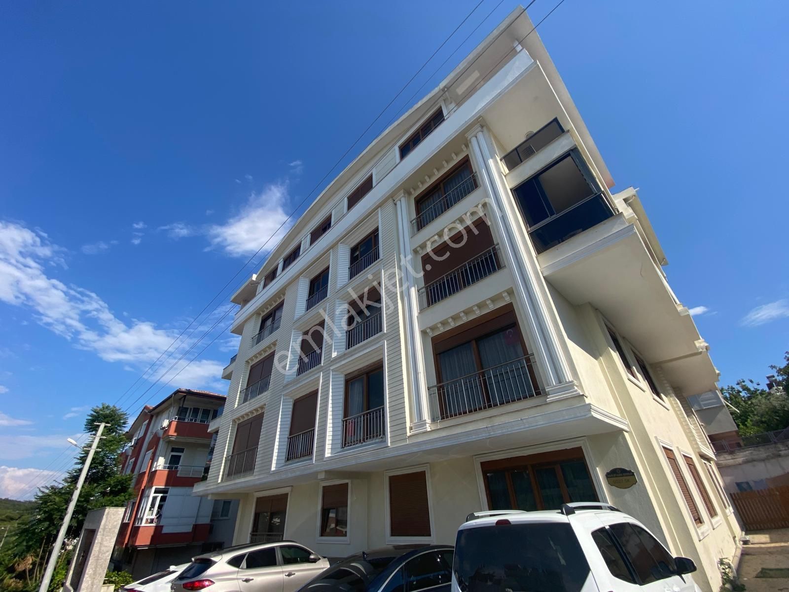 Mimar Sinan Mahallesi'nde Asansörlü+odunluklu 3+1 Geniş Ve Ferah Daire