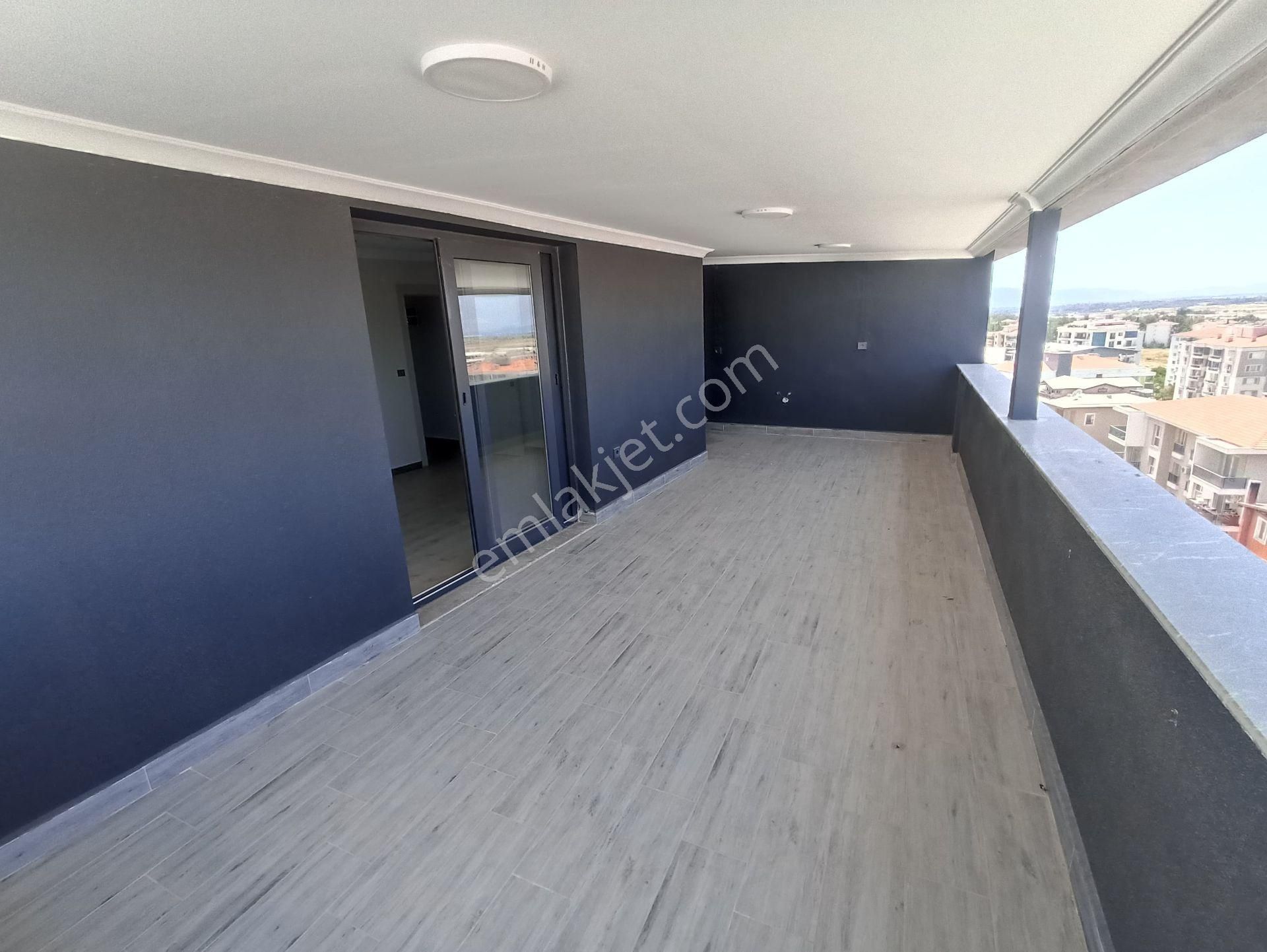 Ulukentte Manzaralı Geniş Çift Teraslı 3+1 Kiralık Dubleks Daire