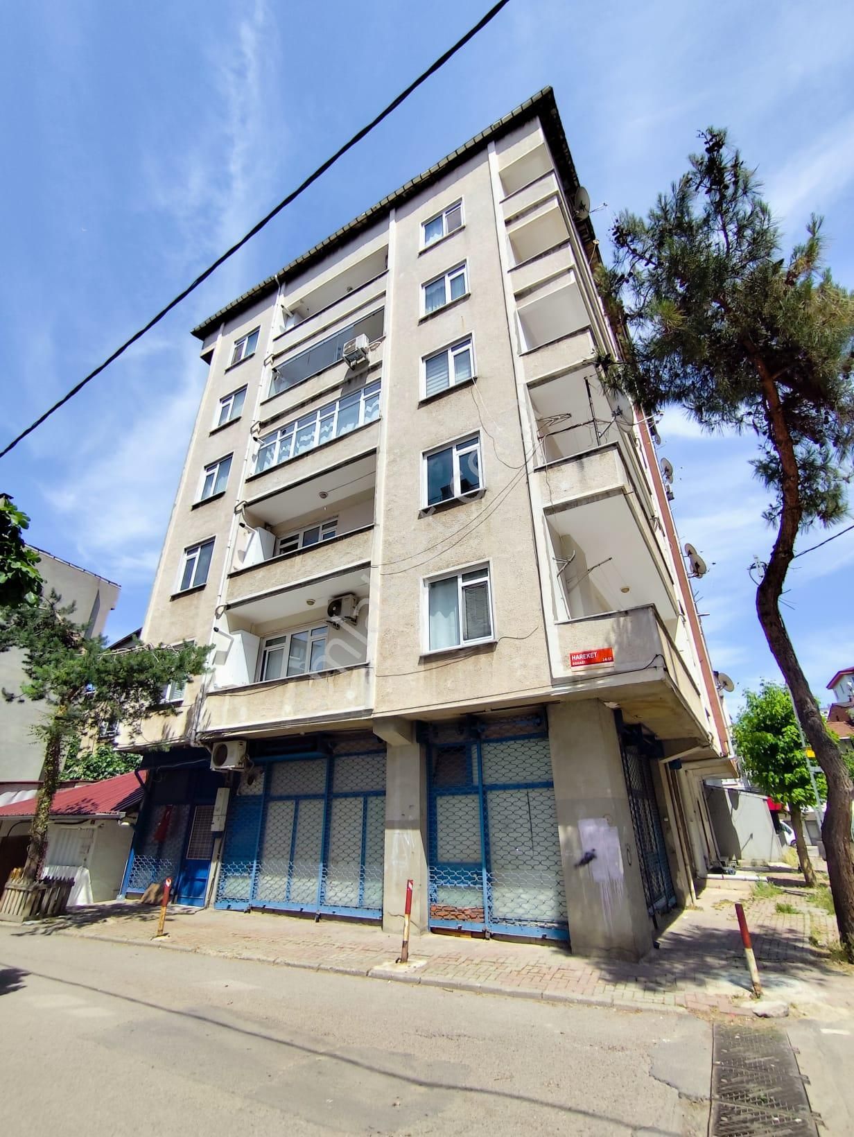 Adnan Kahveci Metroya Yürüme Çift Balkonlu 3+1 Ebeveyn Banyolu