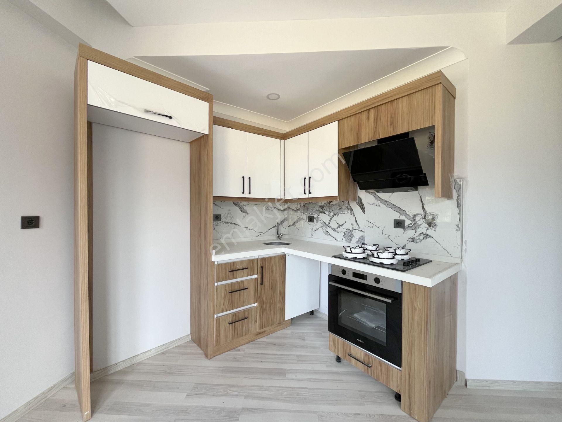 🔴🔴 Güç Gayrimenkul'den Zeytinli'de Doğa İle İç İçe Ara Kat Sıfır Binada Satılık 1+1 Daire