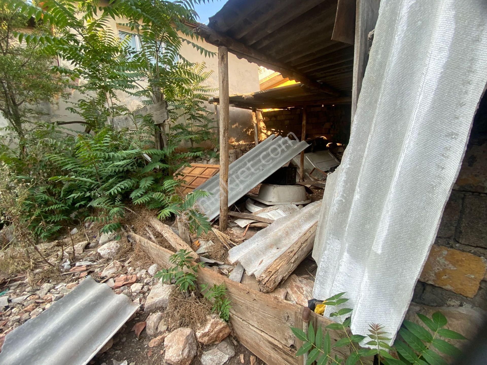 Acill Buca Ufuk Mah.de Yıkıkkemer Meydan Yakını 320m2 Satılık Arsa - Görsel 4