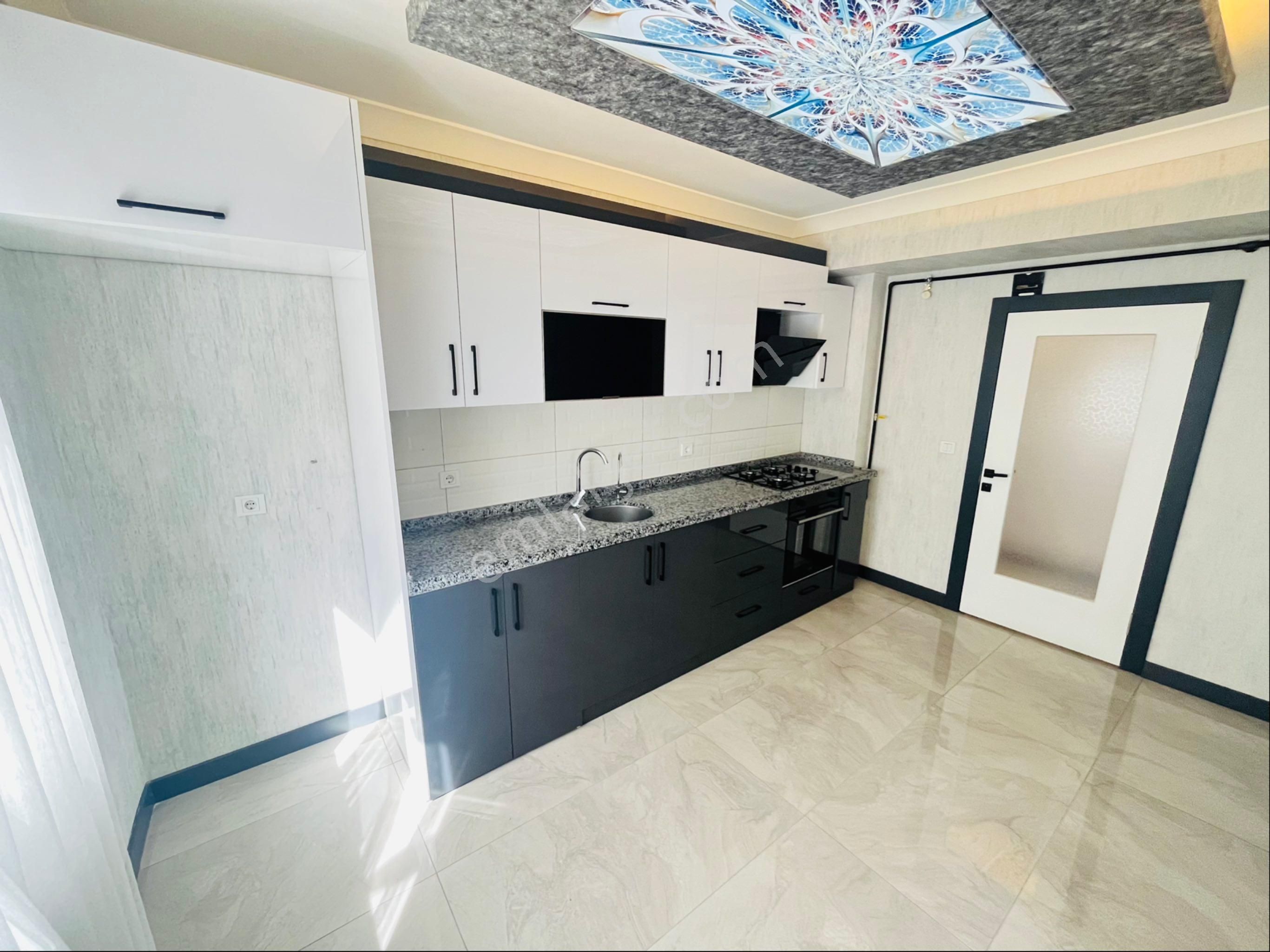 Sincan Yenikent Site İçerisinde Arakat Kuruş Masrafsız Lüks 3+1