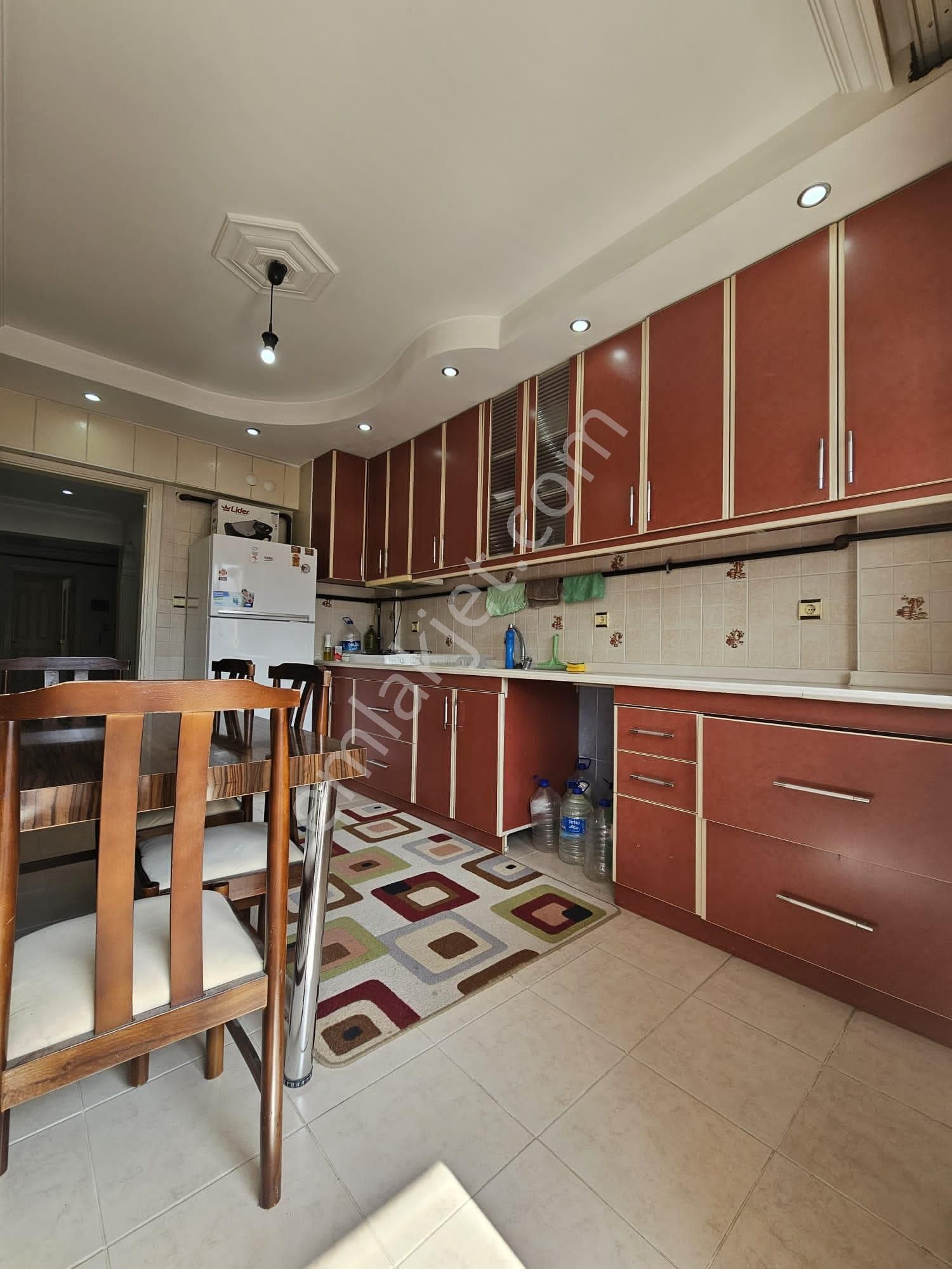 Özmecaz'dan Bağbaşı Mah. 3+1 155m2 Geniş Daire