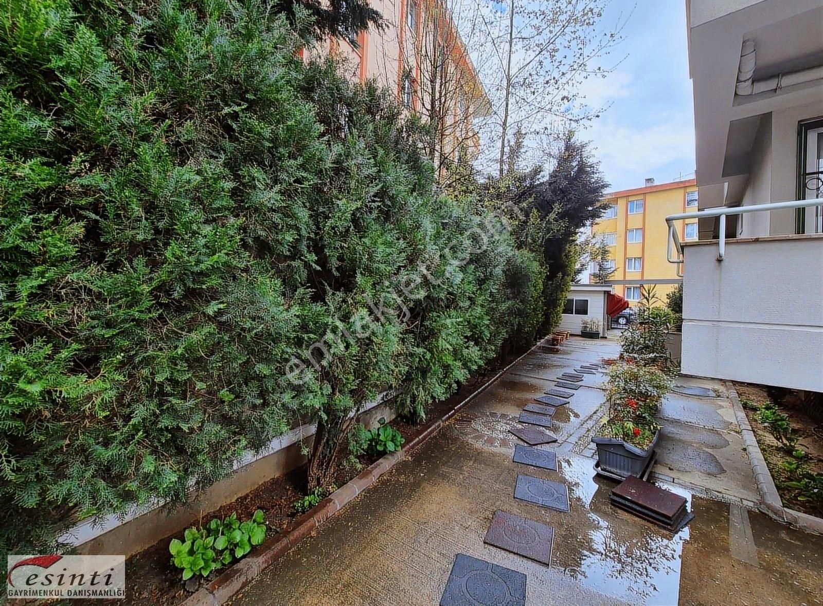Güvenlikli Site İçinde, Yeditepe Üniv. Yakın Konumda Eşyalı 2+1 - Görsel 21