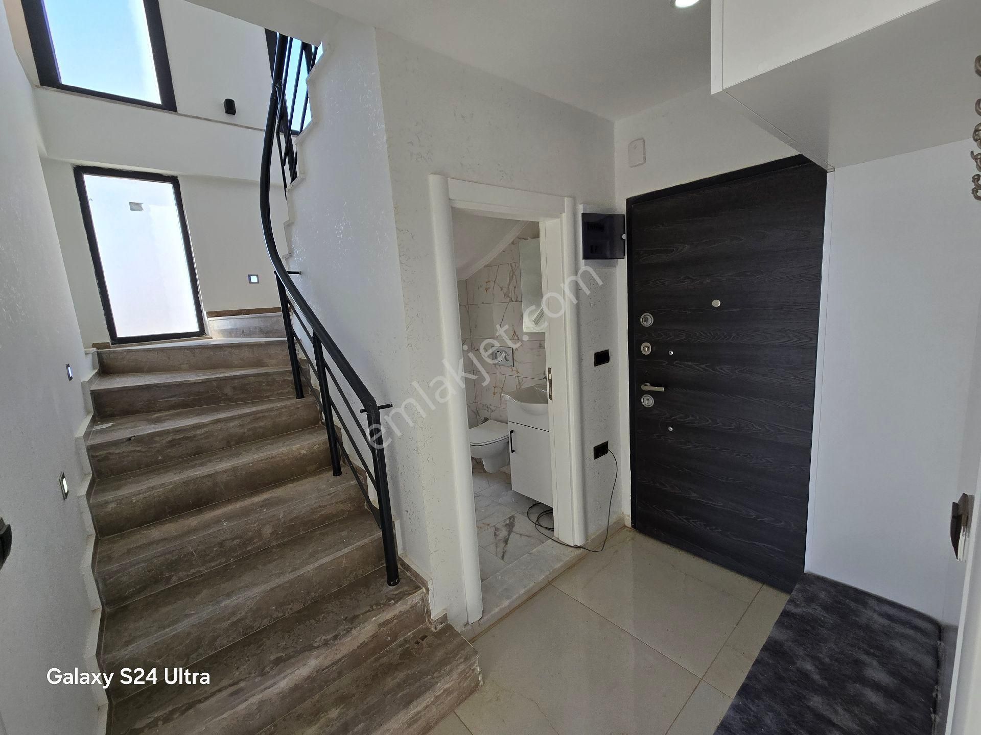 Didim Akbük'de Deniz Manzaralı Müstakil Bahçeli Satılık Villa - Görsel 5