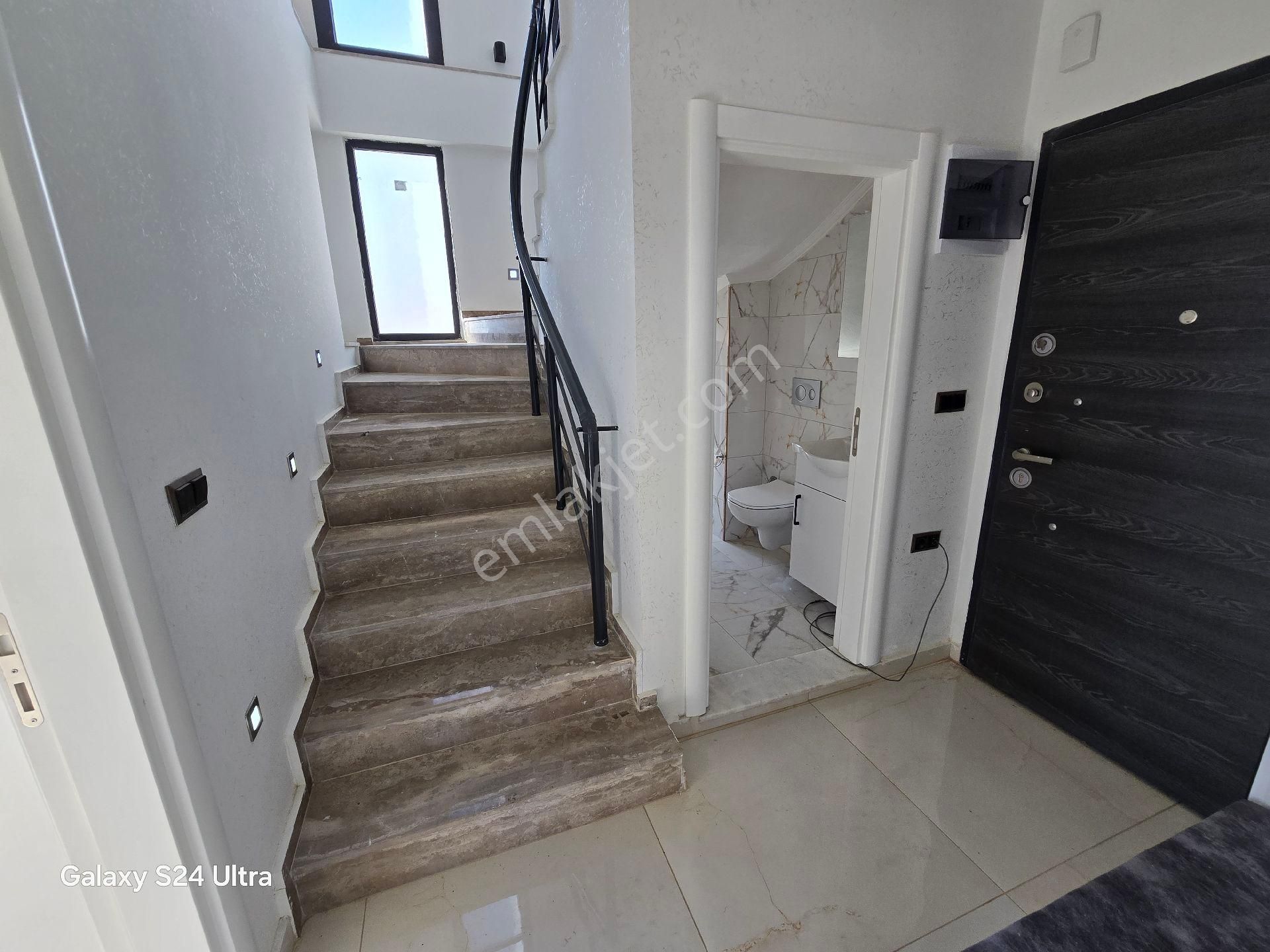 Didim Akbük'de Deniz Manzaralı Müstakil Bahçeli Satılık Villa - Görsel 16