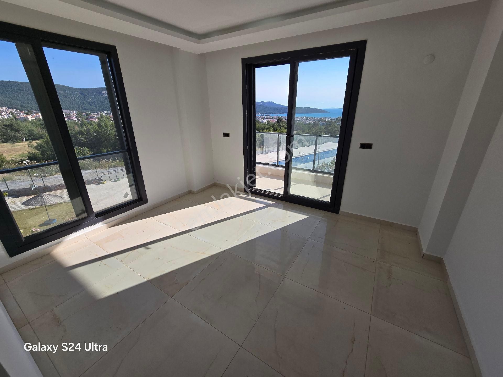 Didim Akbük'de Deniz Manzaralı Müstakil Bahçeli Satılık Villa - Görsel 23